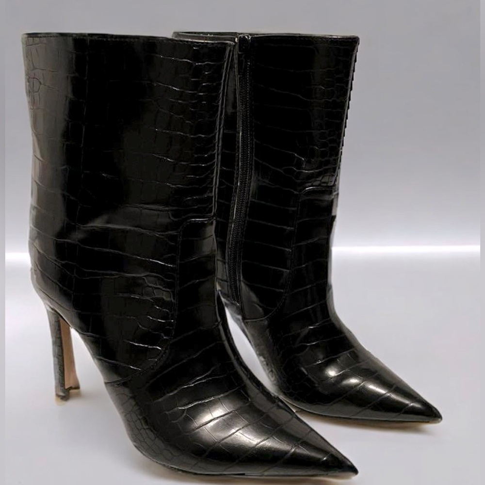 Express snake patent leather boots